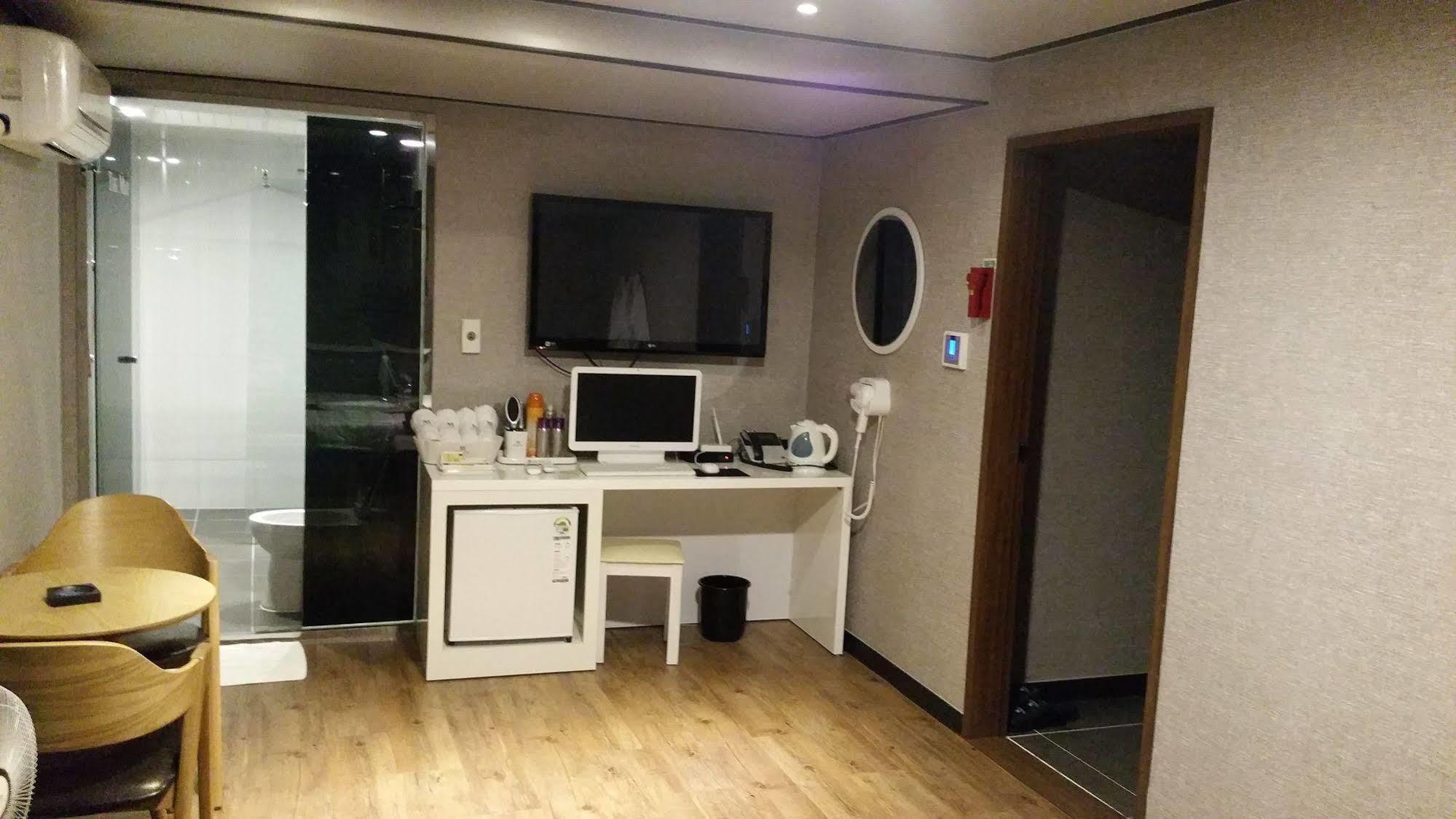 The May Hotel Busan Ngoại thất bức ảnh